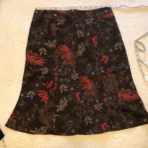 Reitmans size 5 brown floral print skirt